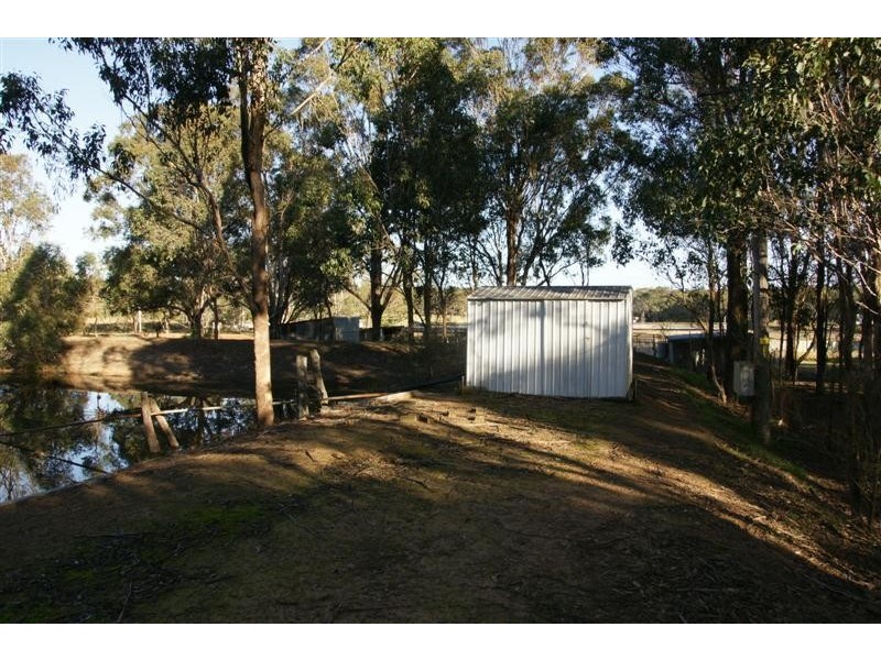 80 Robinson Rd, Bringelly NSW 2556