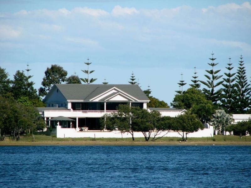 417 School Road, Palmers Island NSW 2463