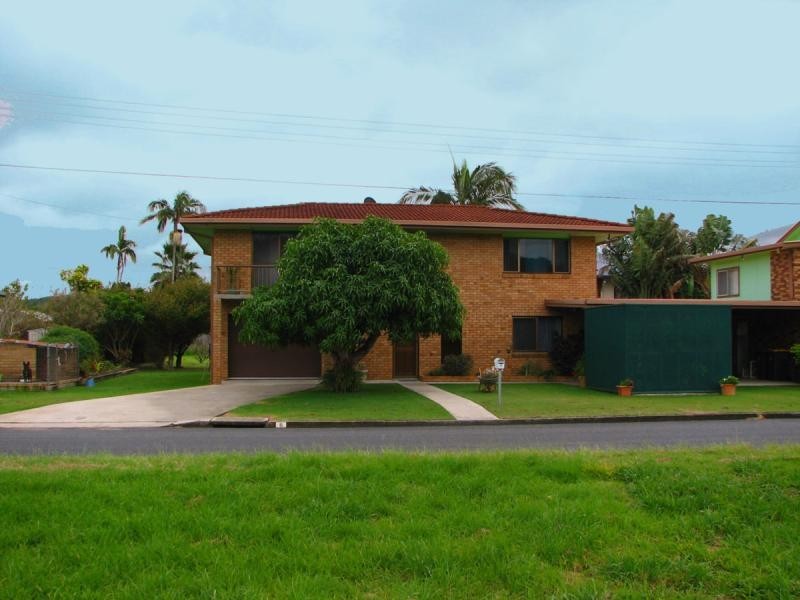 6 Hogues Lane, Maclean NSW 2463