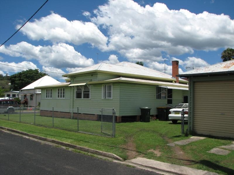 11 Morven Street, Maclean NSW 2463