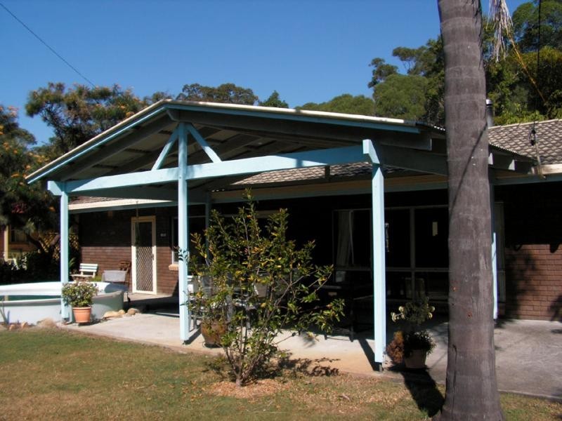 11 Middle Street, Woombah NSW 2469