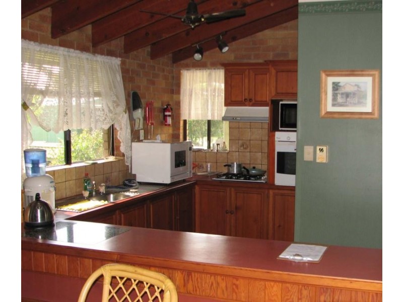 54 Clarence St, Brushgrove NSW 2460
