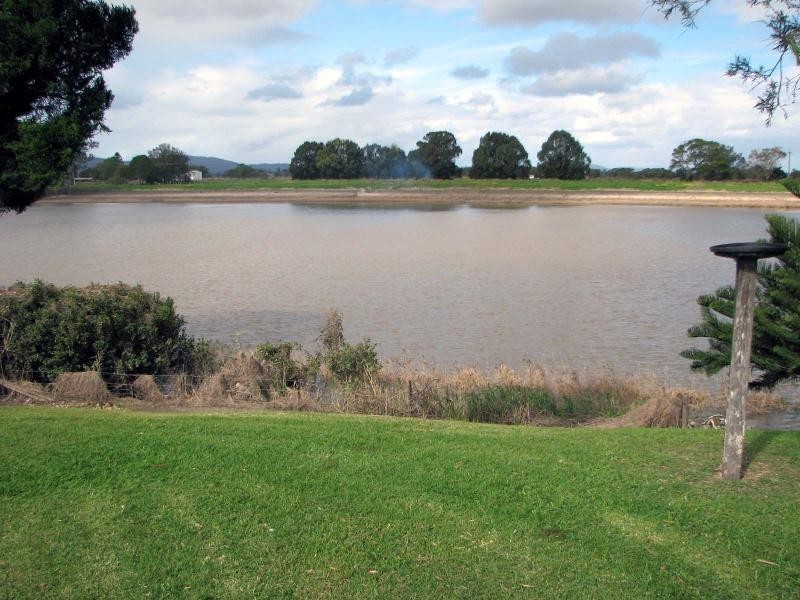 54 Clarence St, Brushgrove NSW 2460