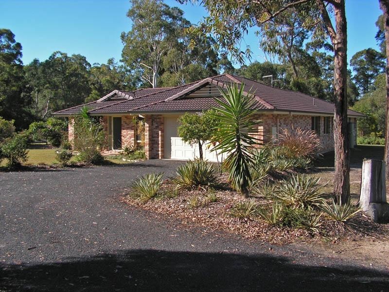 6 Brolga Drive, Gulmarrad NSW 2463