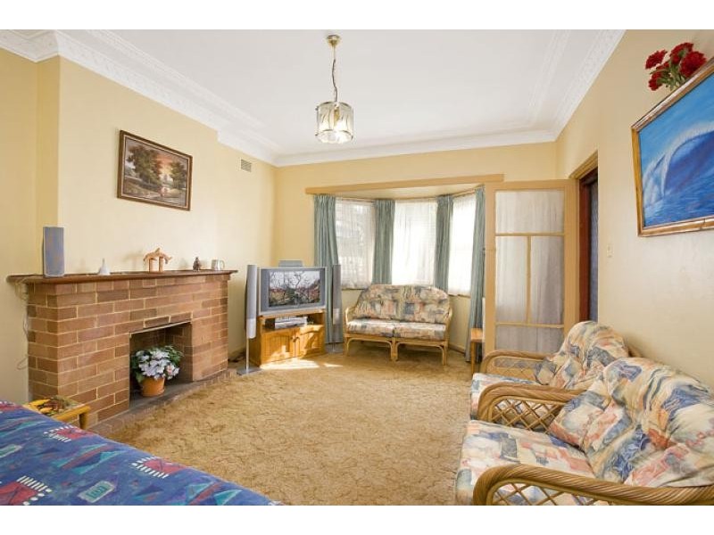 168 WYNDORA AVENUE, Freshwater NSW 2096