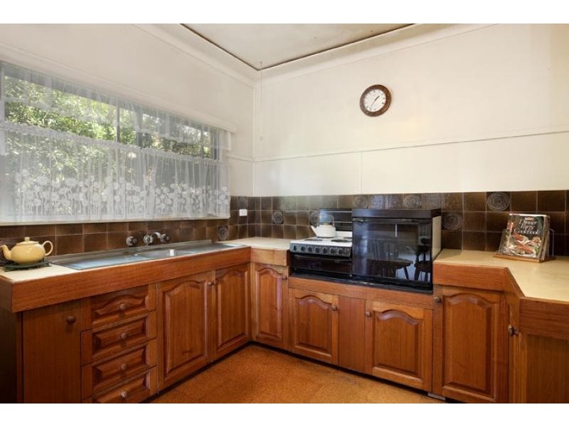 11 Smith Avenue, Allambie Heights NSW 2100