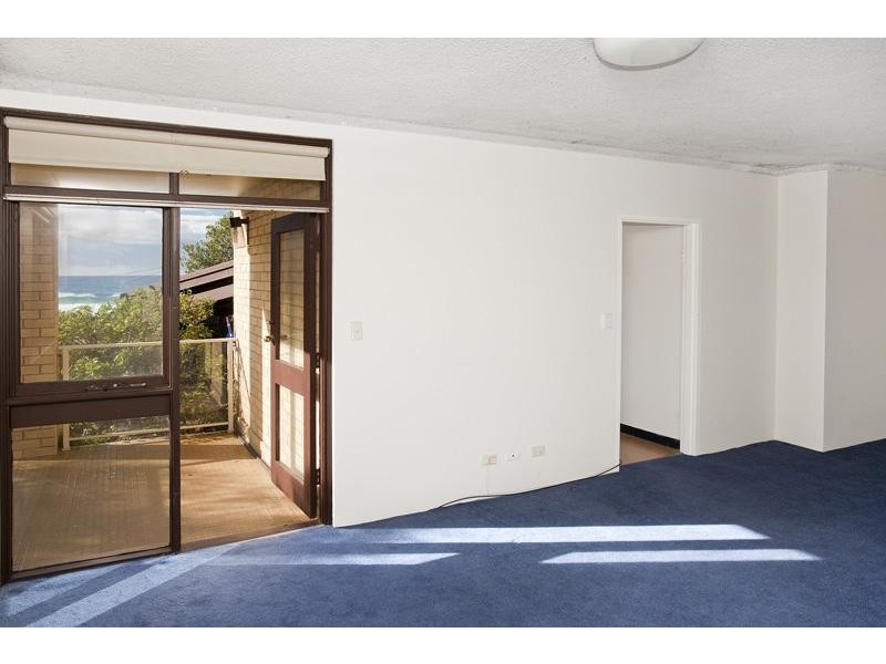 1/62 Carrington Parade, Curl Curl NSW 2096