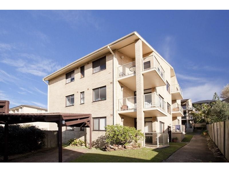 1/62 Carrington Parade, Curl Curl NSW 2096