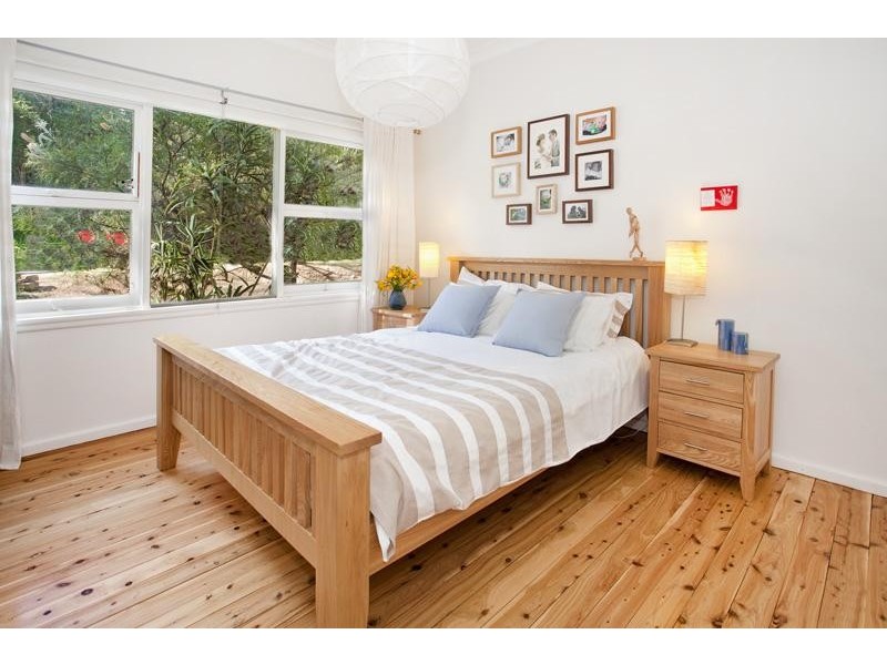 39 Palomar Parade, Freshwater NSW 2096