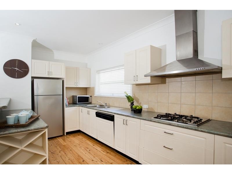 39 Palomar Parade, Freshwater NSW 2096