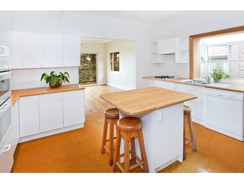 120 Queenscliff Road, Queenscliff NSW 2096