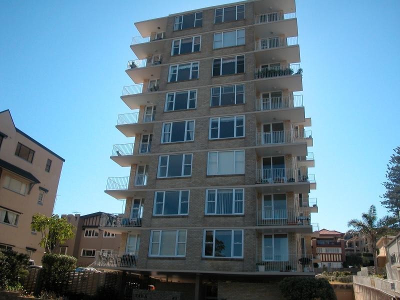 91 WEST ESPLANADE, Manly NSW 2095