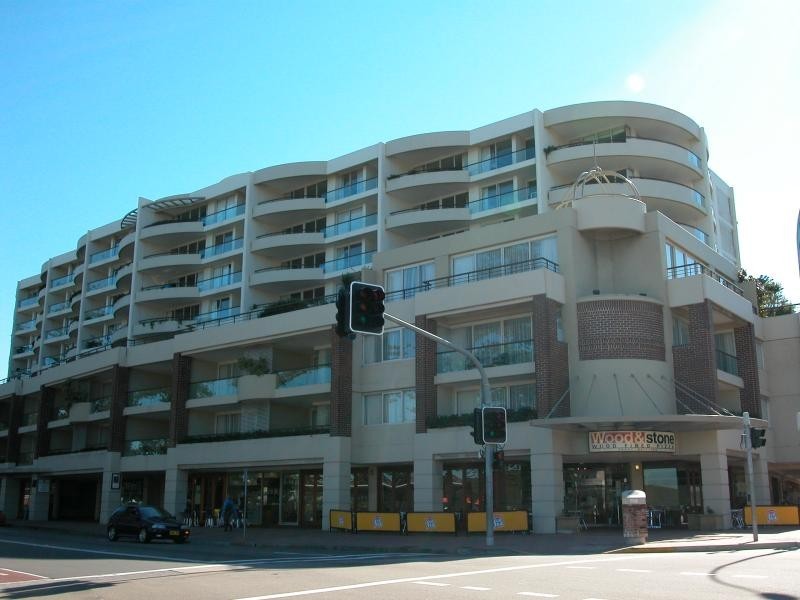 54 WEST ESPLANADE, Manly NSW 2095