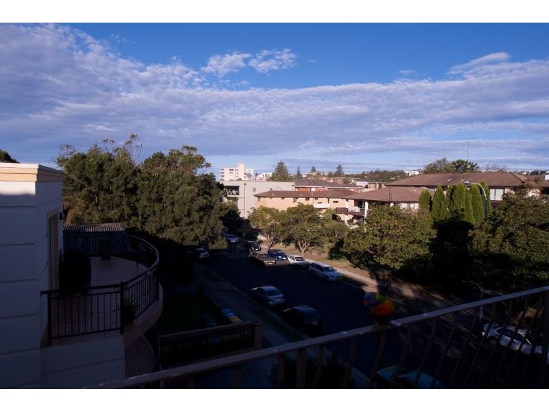 5/104 Oaks Avenue, Dee Why NSW 2099