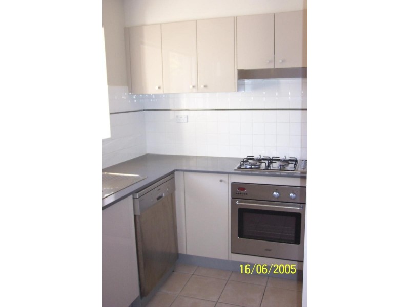 24/11 Sturdee Parade, Dee Why NSW 2099