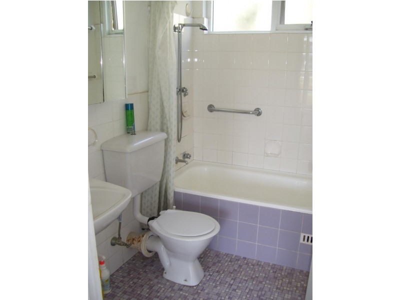 1/18 Surfview Road, Mona Vale NSW 2103