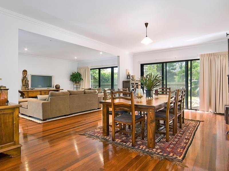 16 Seabeach Avenue, Mona Vale NSW 2103