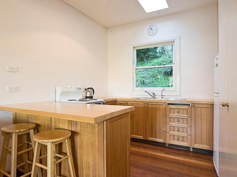 28 Nareen Parade, North Narrabeen NSW 2101