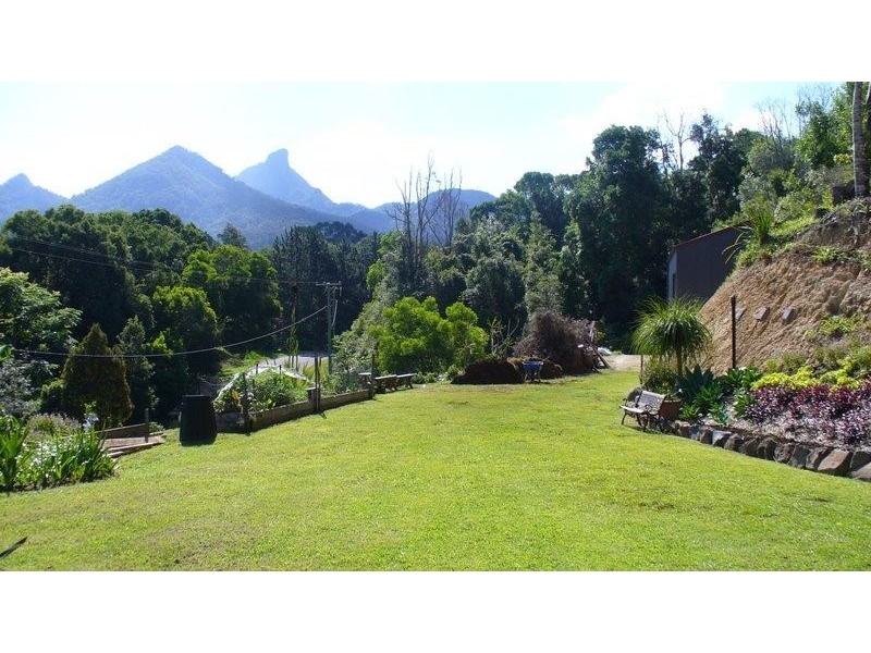 81 Braeside Drive, Uki NSW 2484