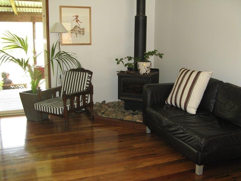 81 Braeside Drive, Uki NSW 2484