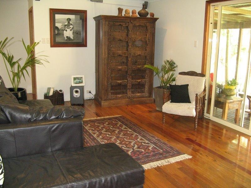 81 Braeside Drive, Uki NSW 2484