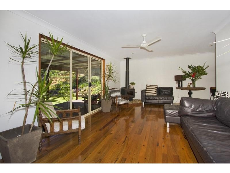 81 Braeside Drive, Uki NSW 2484