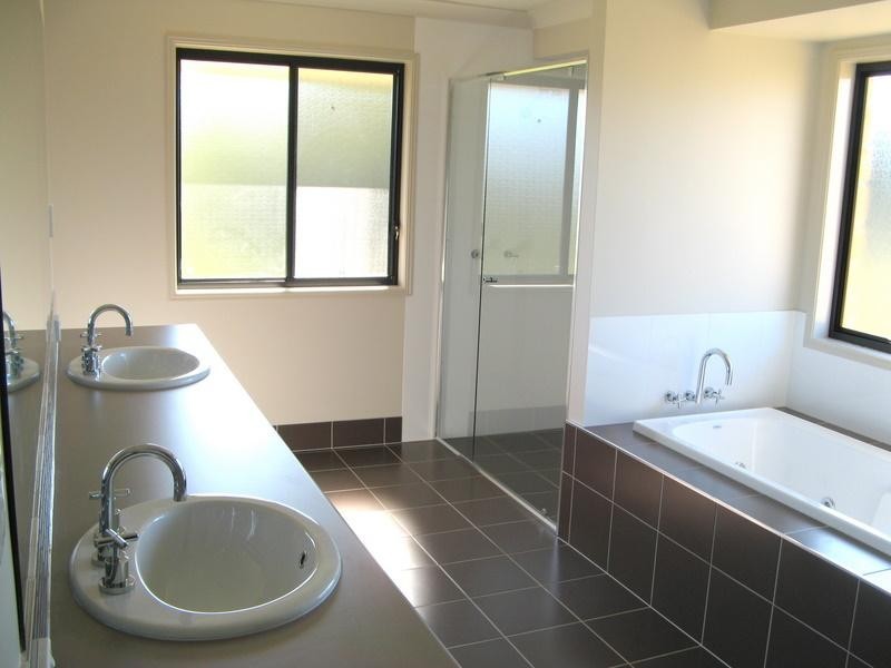 53 Mt Ernest Crescent, Murwillumbah NSW 2484