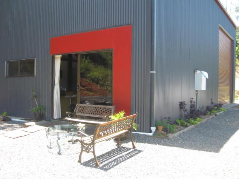 81 Braeside Drive, Uki NSW 2484