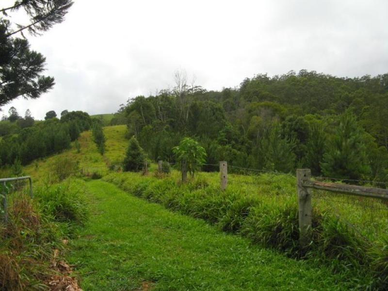 Uki NSW 2484