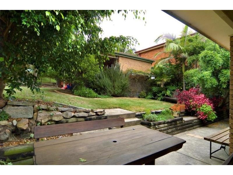 11 DAISY STREET, Dee Why NSW 2099