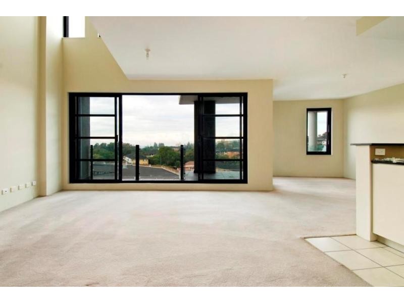 2085/1-5 DEE WHY PARADE, Dee Why NSW 2099
