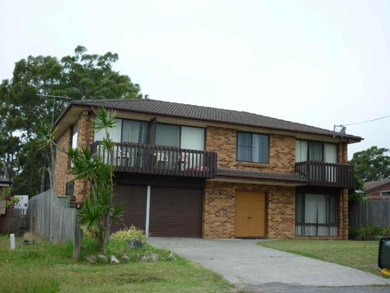 30 TRUSCOTT AVENUE, Sanctuary Point NSW 2540
