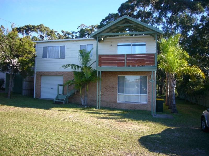 33 ST GEORGE AVENUE, Vincentia NSW 2540