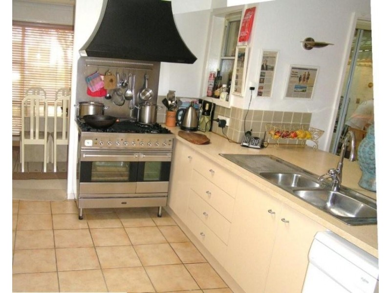 35 Lakeland Avenue, Berrara NSW 2540