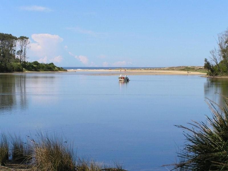 16 Sundowner Avenue, Berrara NSW 2540