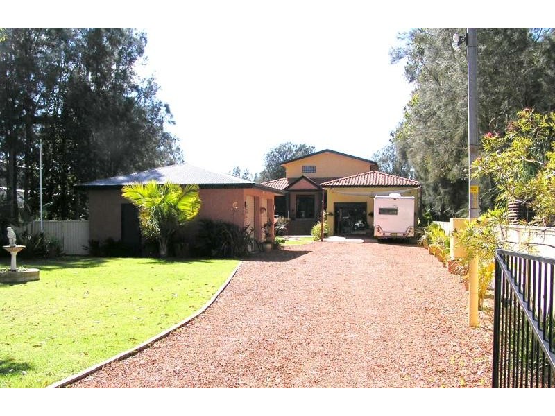246 River Road, Sussex Inlet NSW 2540