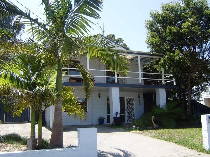 25 Bruce Street, St Georges Basin NSW 2540