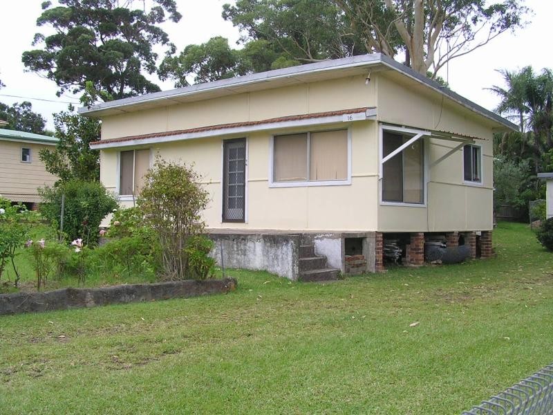 16 High Street, Erowal Bay NSW 2540