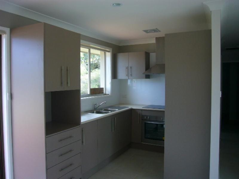 37 VICKERY AVENUE, Sanctuary Point NSW 2540