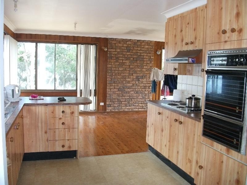 6 Rauch Close, St Georges Basin NSW 2540