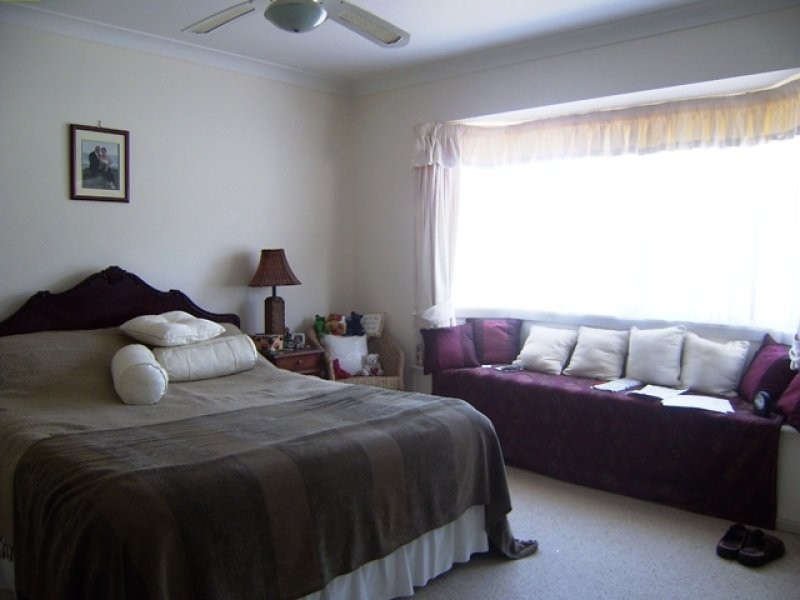15 The Basin Road, St Georges Basin NSW 2540