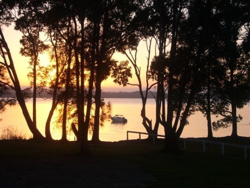 14 Island Point Road, St Georges Basin NSW 2540