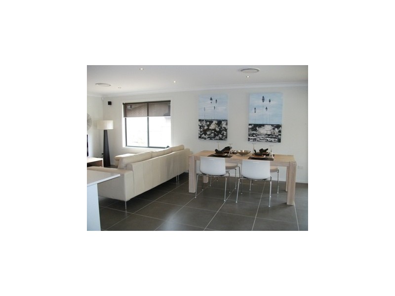 10 Coaster Circuit, Vincentia NSW 2540