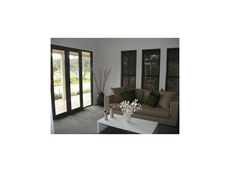 10 Coaster Circuit, Vincentia NSW 2540