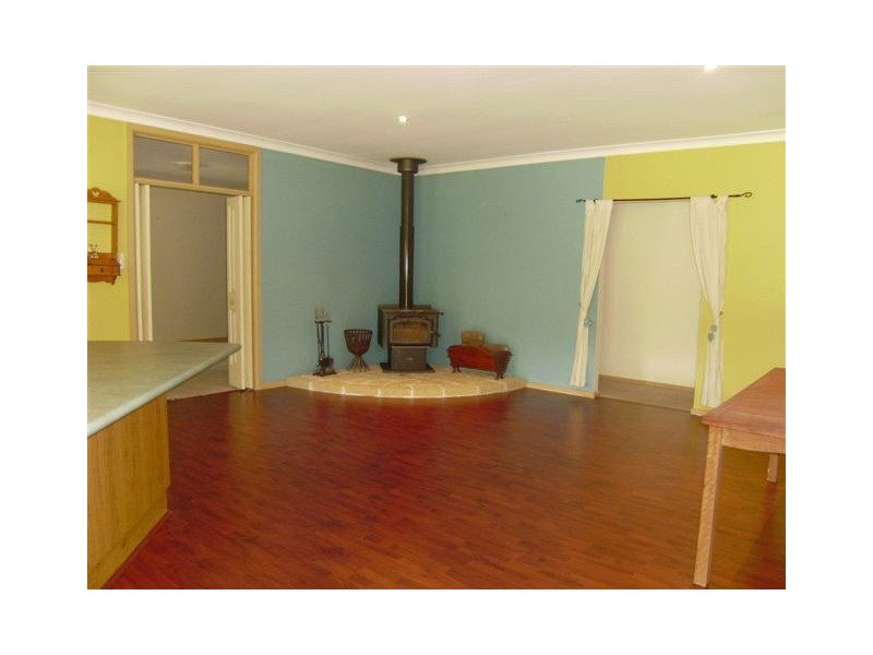 20 Evelyn Road, Tomerong NSW 2540