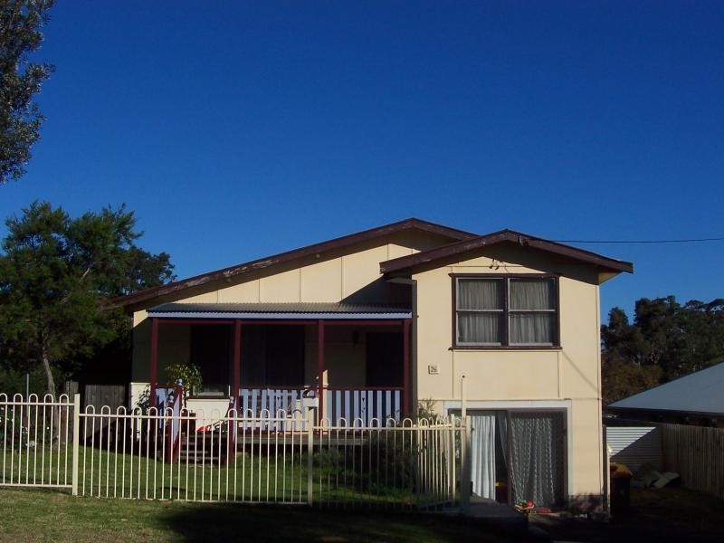 26 RENOWN AVENUE, Shoalhaven Heads NSW 2535