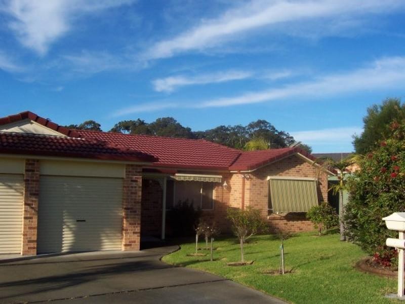 8 BASIL STREET, Worrigee NSW 2540