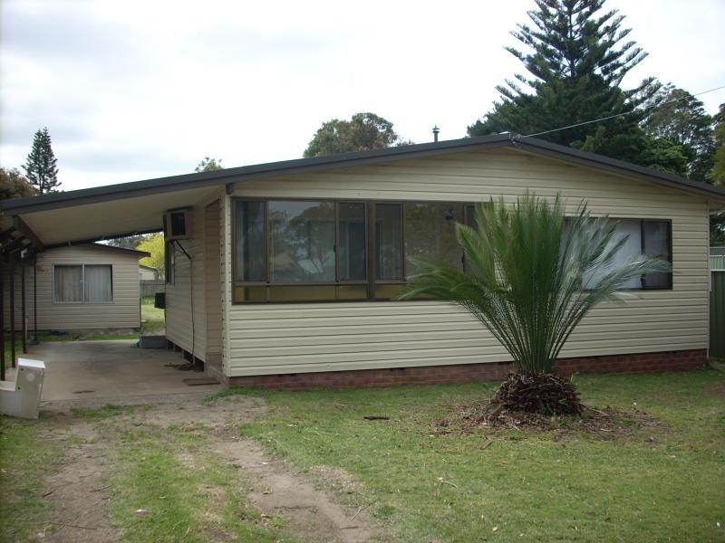 23 RENOWN AVE, Shoalhaven Heads NSW 2535