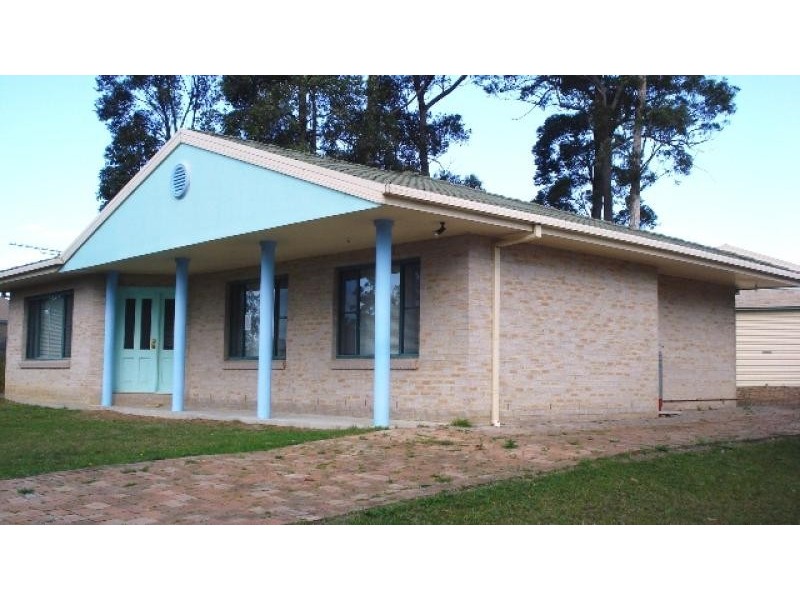 8 Auster Crescent, Sanctuary Point NSW 2540