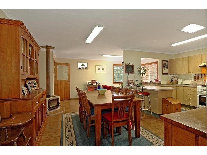 348 Hawken Road, Tomerong NSW 2540